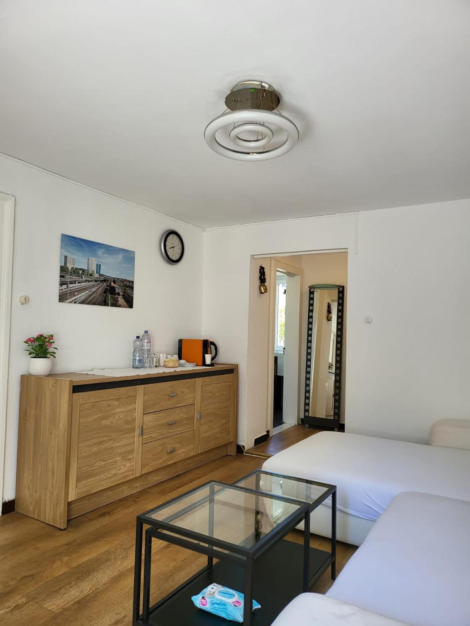Bastis Central Guesthouse Lucerne City 외부 사진