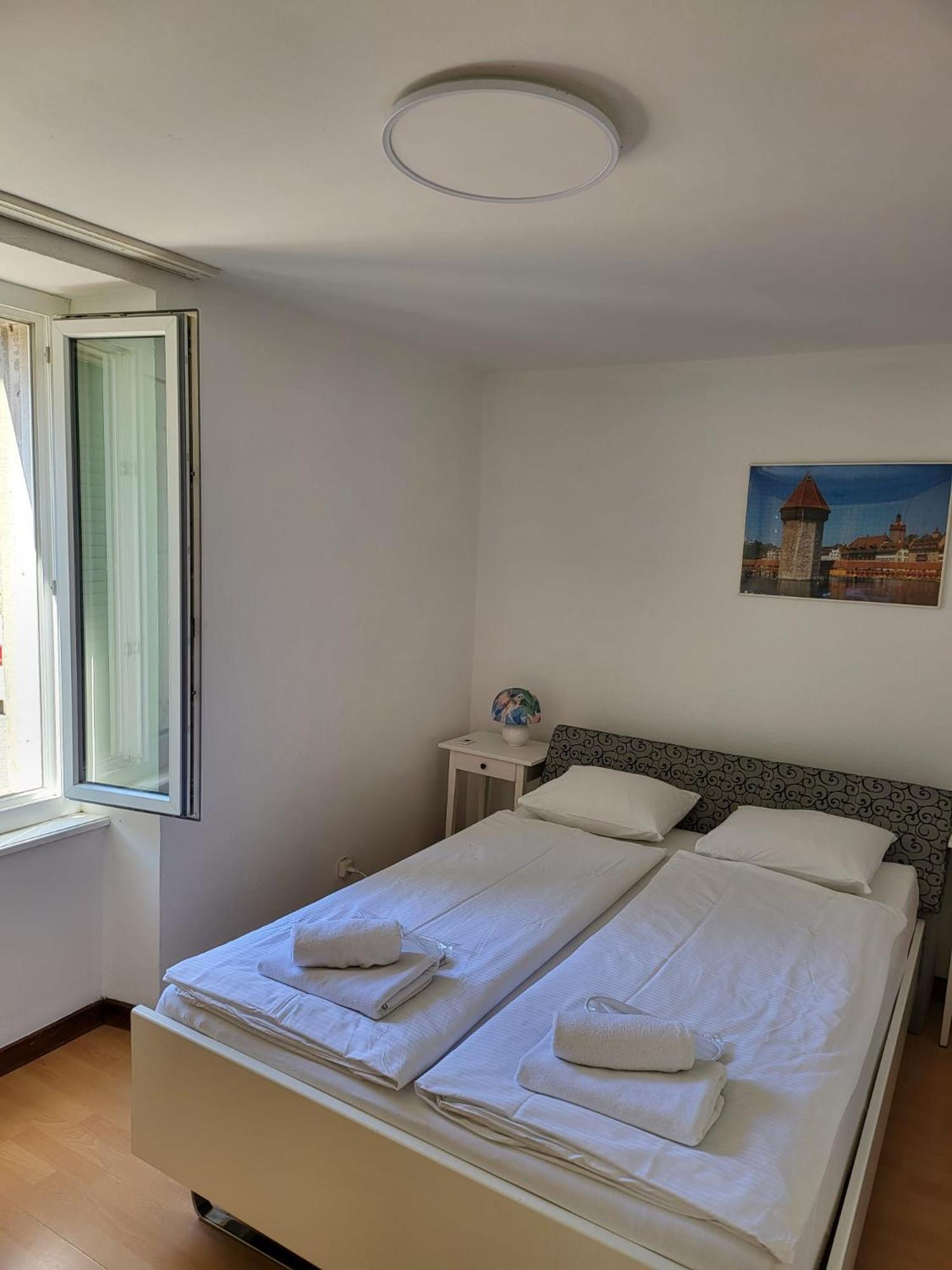Bastis Central Guesthouse Lucerne City 외부 사진