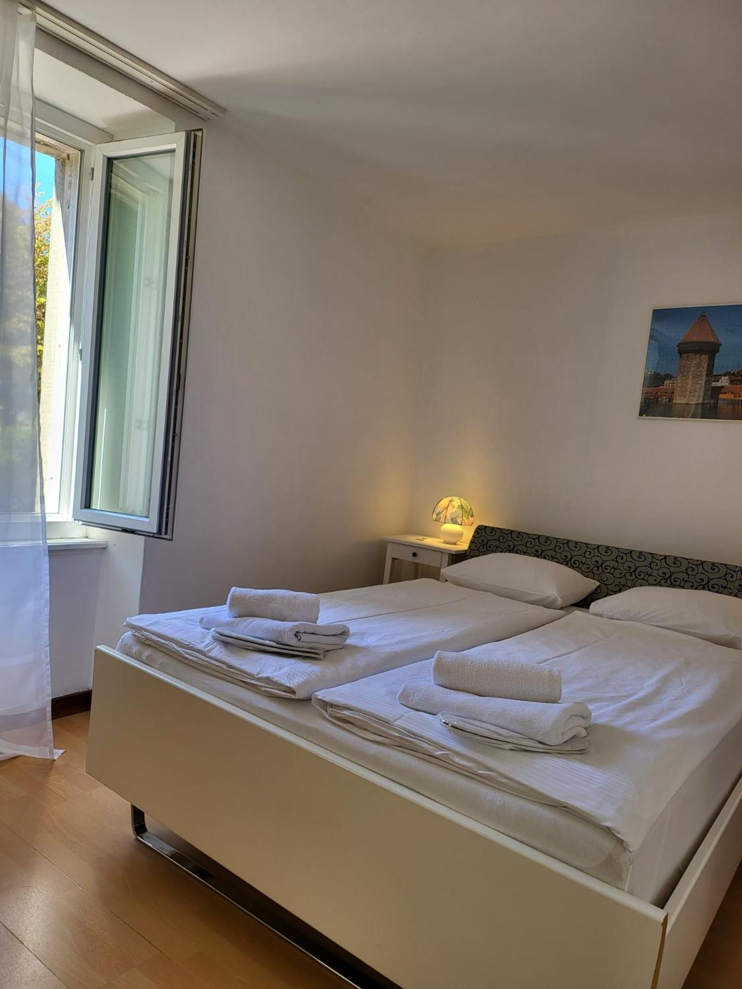 Bastis Central Guesthouse Lucerne City 외부 사진