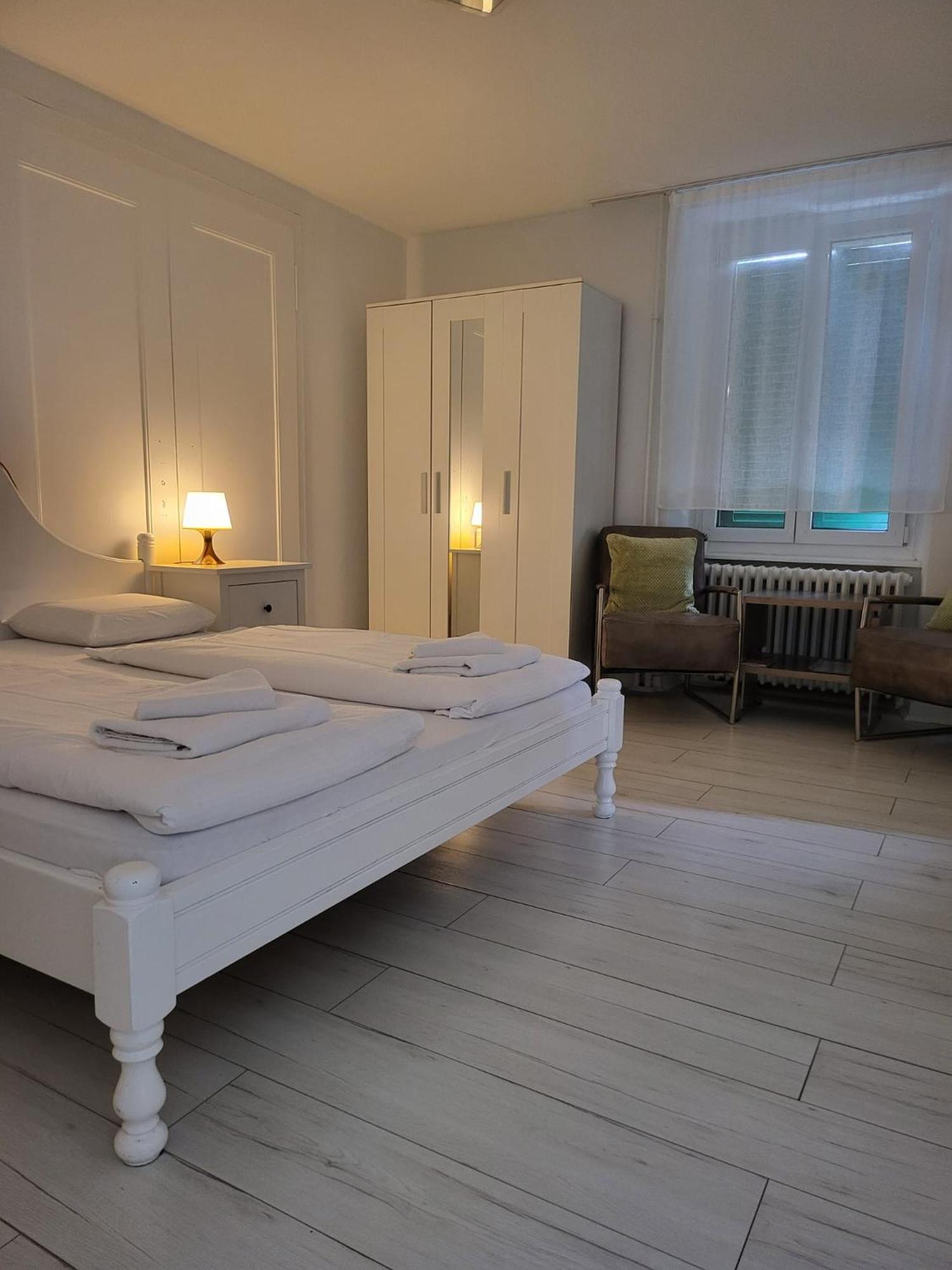 Bastis Central Guesthouse Lucerne City 외부 사진