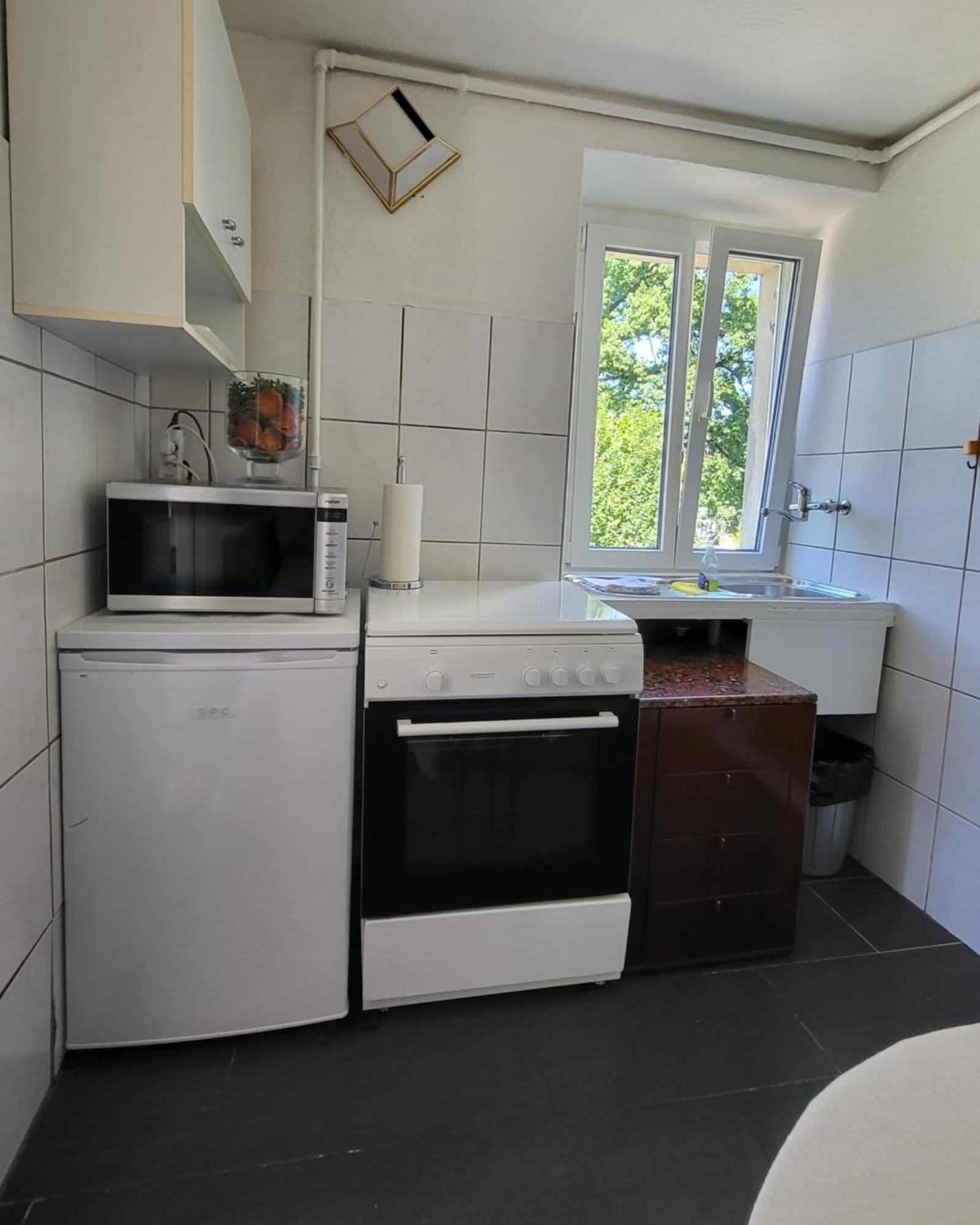 Bastis Central Guesthouse Lucerne City 외부 사진